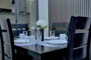 Real Estate Airbnb (1786)